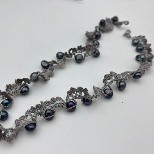 Crochet with Black Pearls (2)