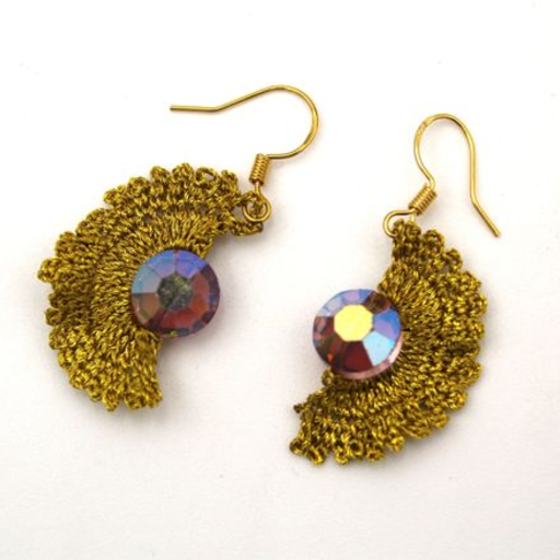 Gold moon with Cyrstal1