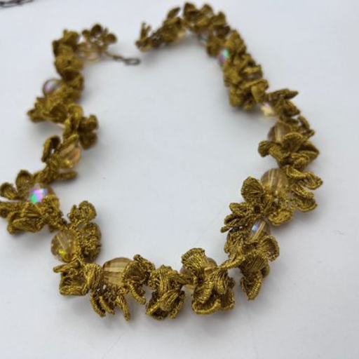Gold thread is in history4