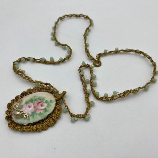 Porselen Pendant with Lace (2)