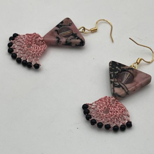 Stone & Thread3
