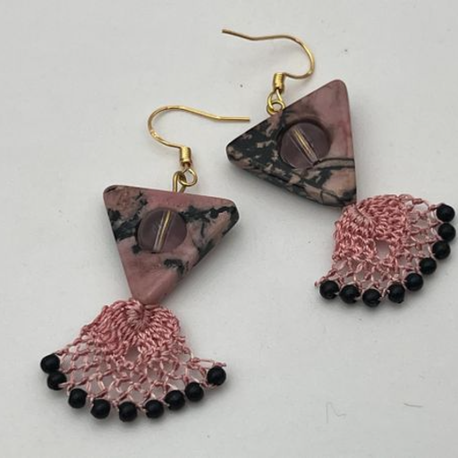 Stone & Thread4